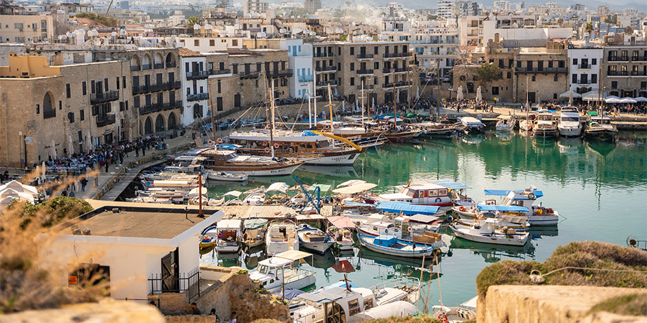 Girne’yi Keşfetmenin En Rahat Yolu: Araba ile Gezmek